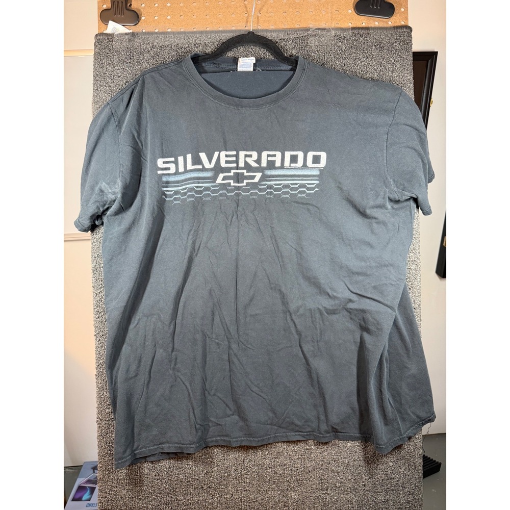 Gildan Chevrolet Silverado T-Shirt Mens 2XL Gray Graphic Short Sleeve Crewneck